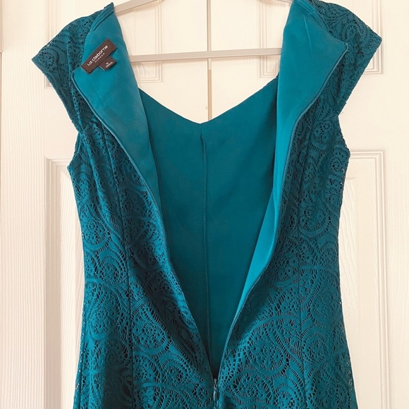 Liz Claiborne Career, Hunter Green Lace Dress, Size 6 - Picture 3 of 7